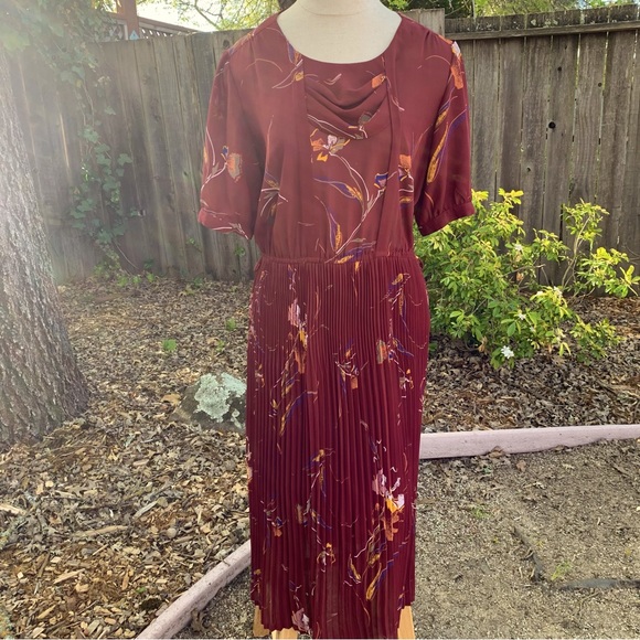 Parisian vintage 80s dress - Picture 1 of 6